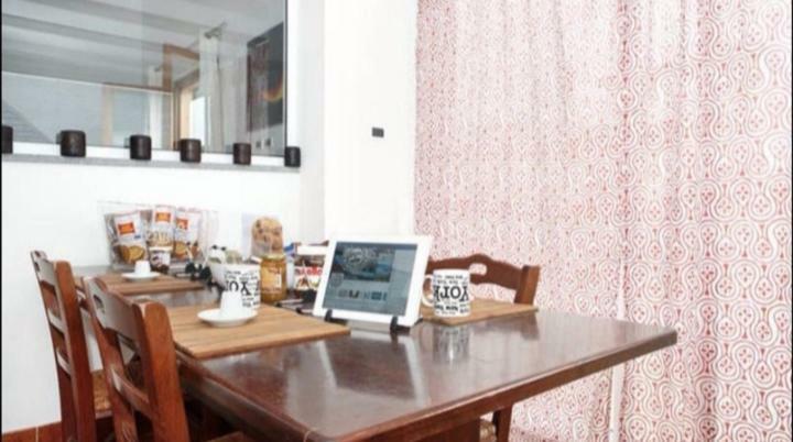 Bed & Breakfast Dietro Le Mura Aci Castello Exterior foto